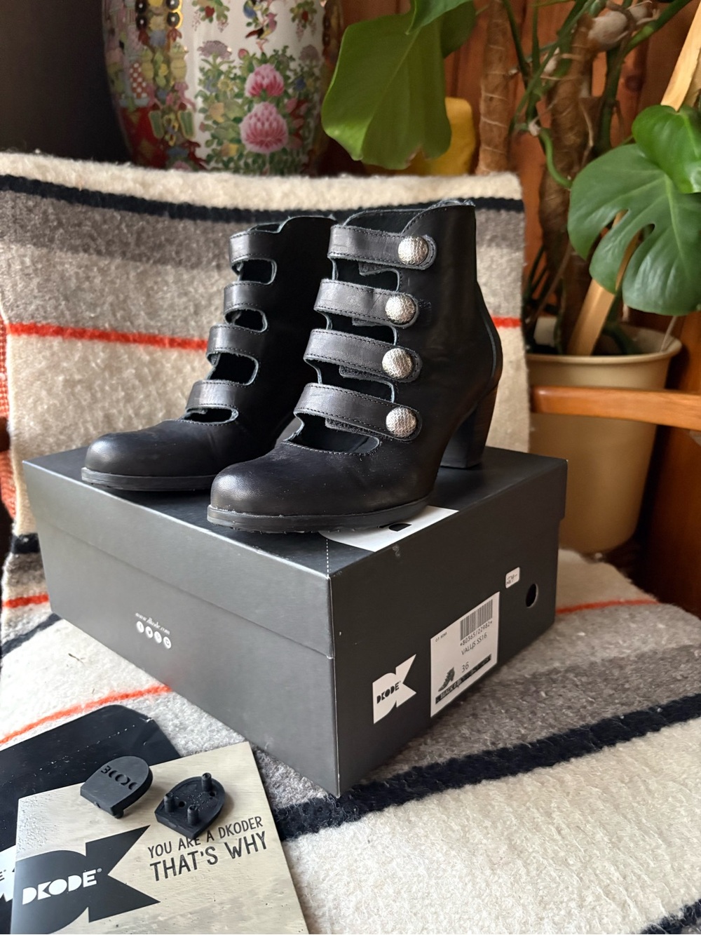 Steampunk Witchy Goth Strap Front Heels New in Box 36 (6) DKode
